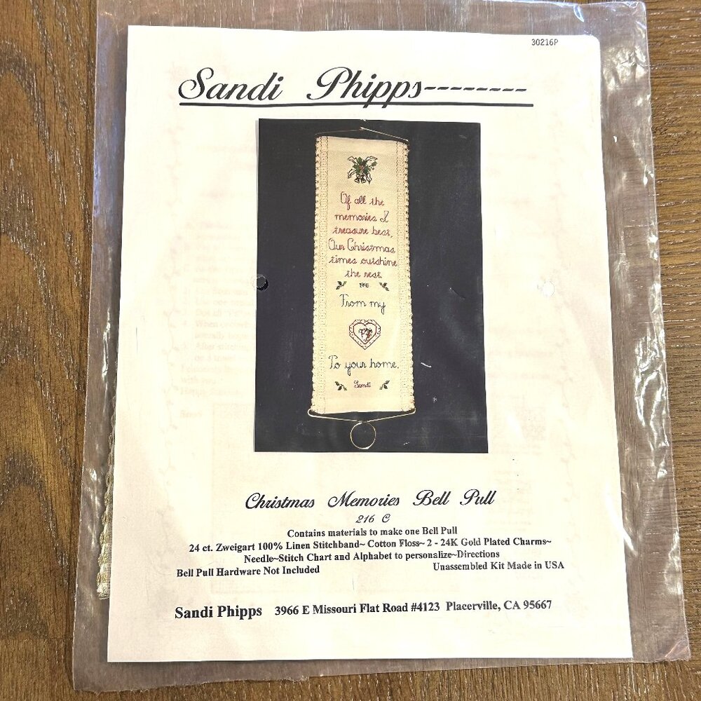 Sandi Phipps Christmas Memories Bell Pull Kit